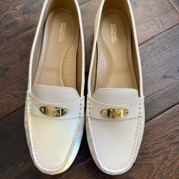 Women’s Michael Kors Loafers Size 10 excellent condition - Picture 1 of 6
